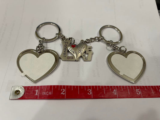 DOUBLE HEART MAGNETIC KEYCHAIN /Love  Key Chain